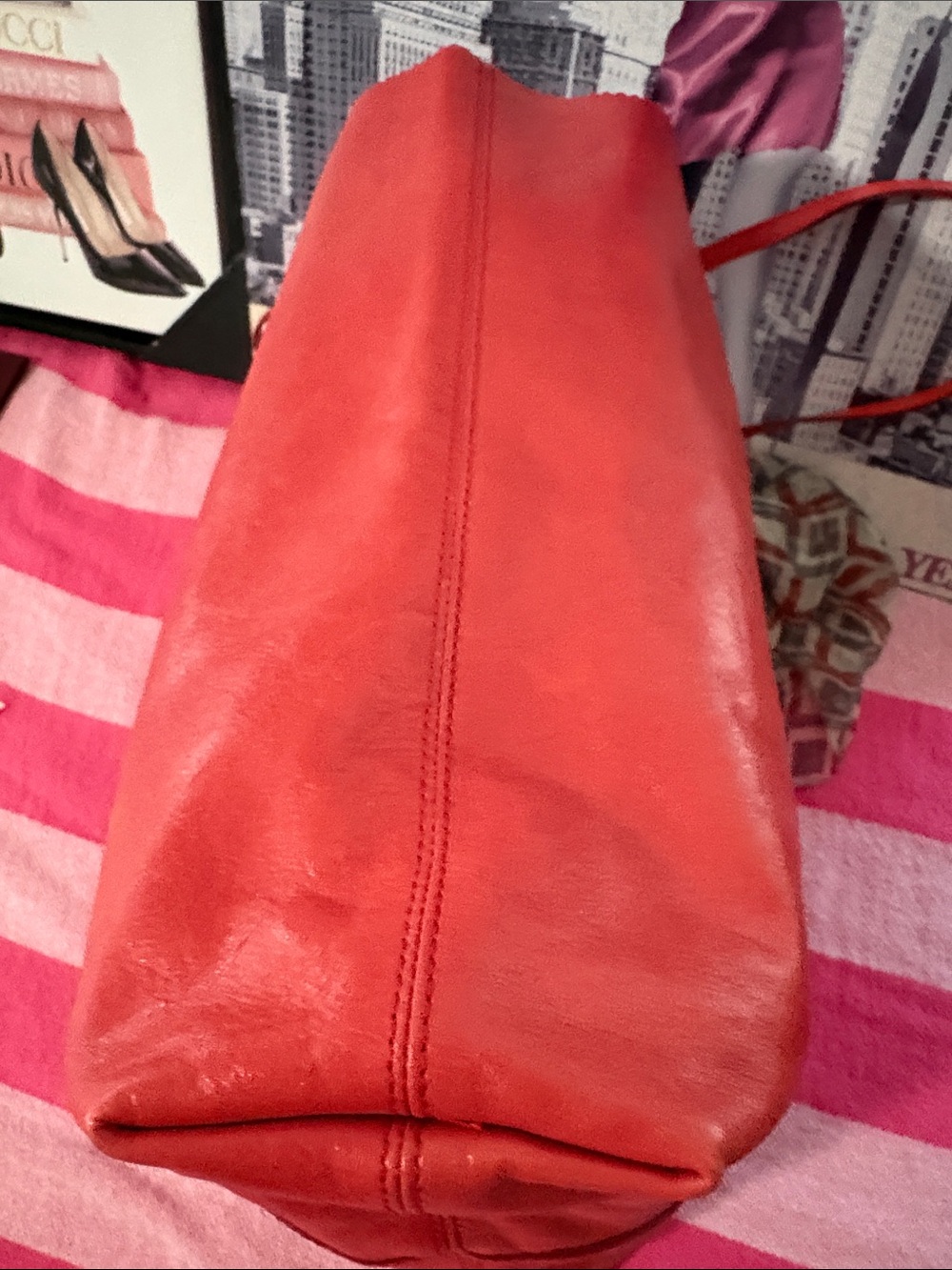 Banana Republic Pale Red Leather Scalloped-Top Tote - Picture 11 of 16